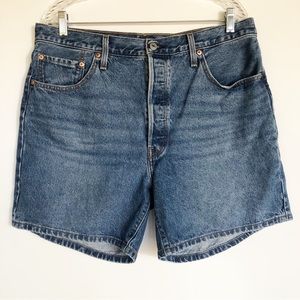 Levis 501 High Rise Button Fly Mid Thigh Jean Shorts Size W 34 Medium Blue Denim